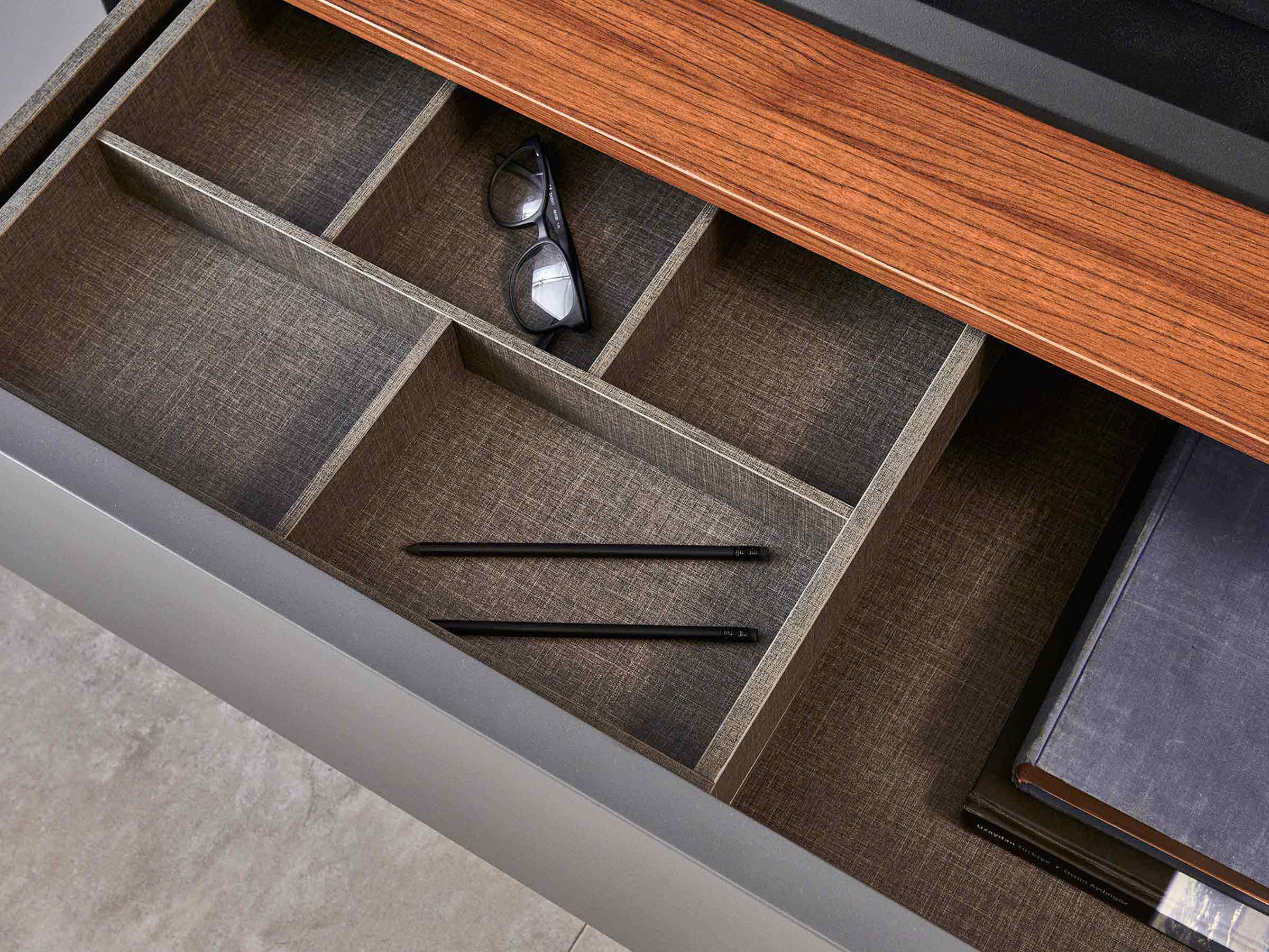 Leona Tv Bench - Image 8