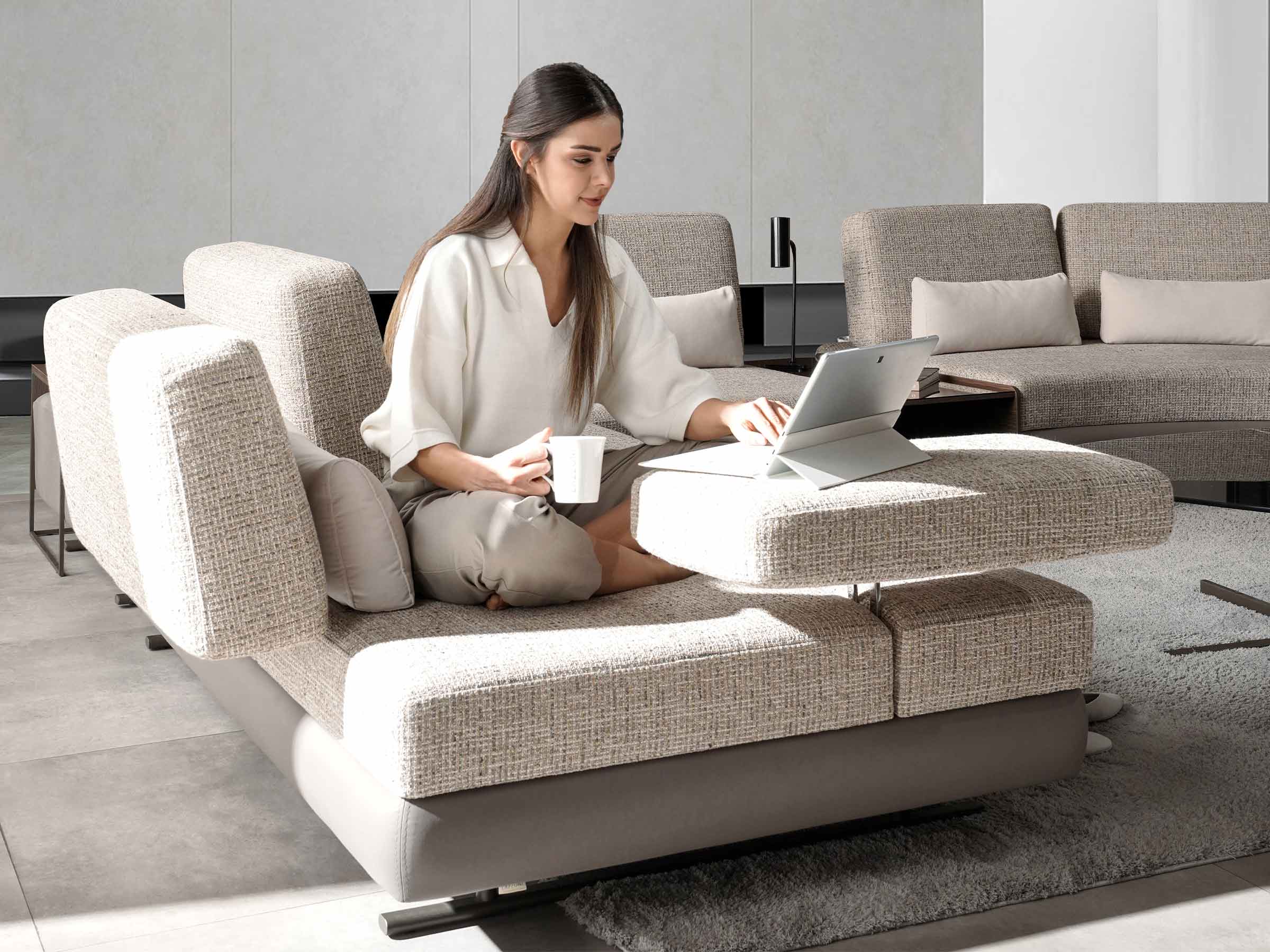 Mony Moon Chaise Sofa with Table - Image 7