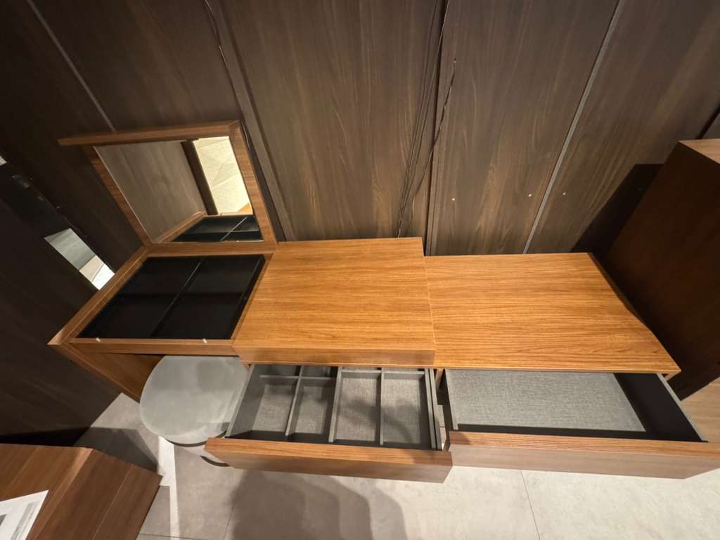 Stone Dresser With Makeup Unit - OUTLET - Image 2