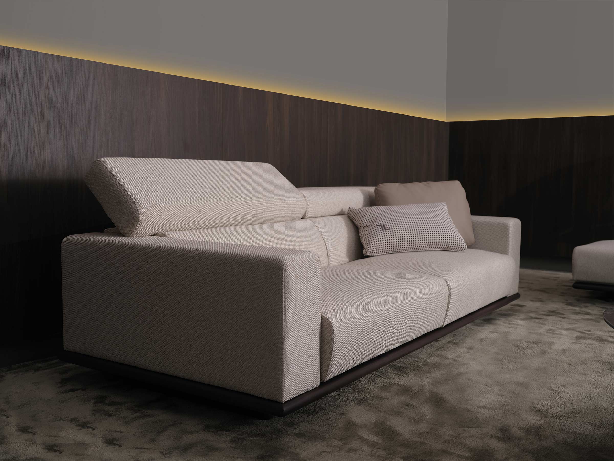 York Corner Chaise Sofa With Sectional - Image 10